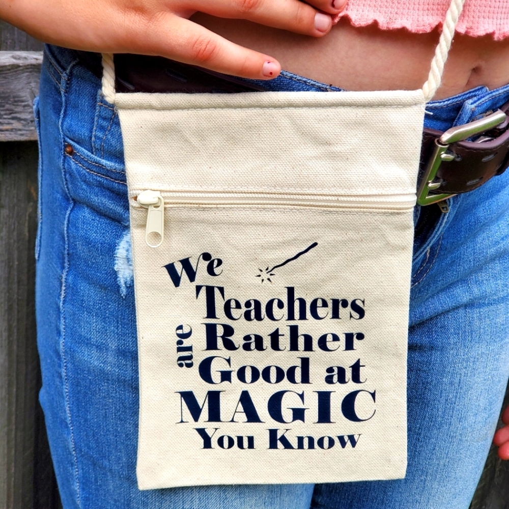 NWT Harry Potter Teacher Quote Crossbody Bag.